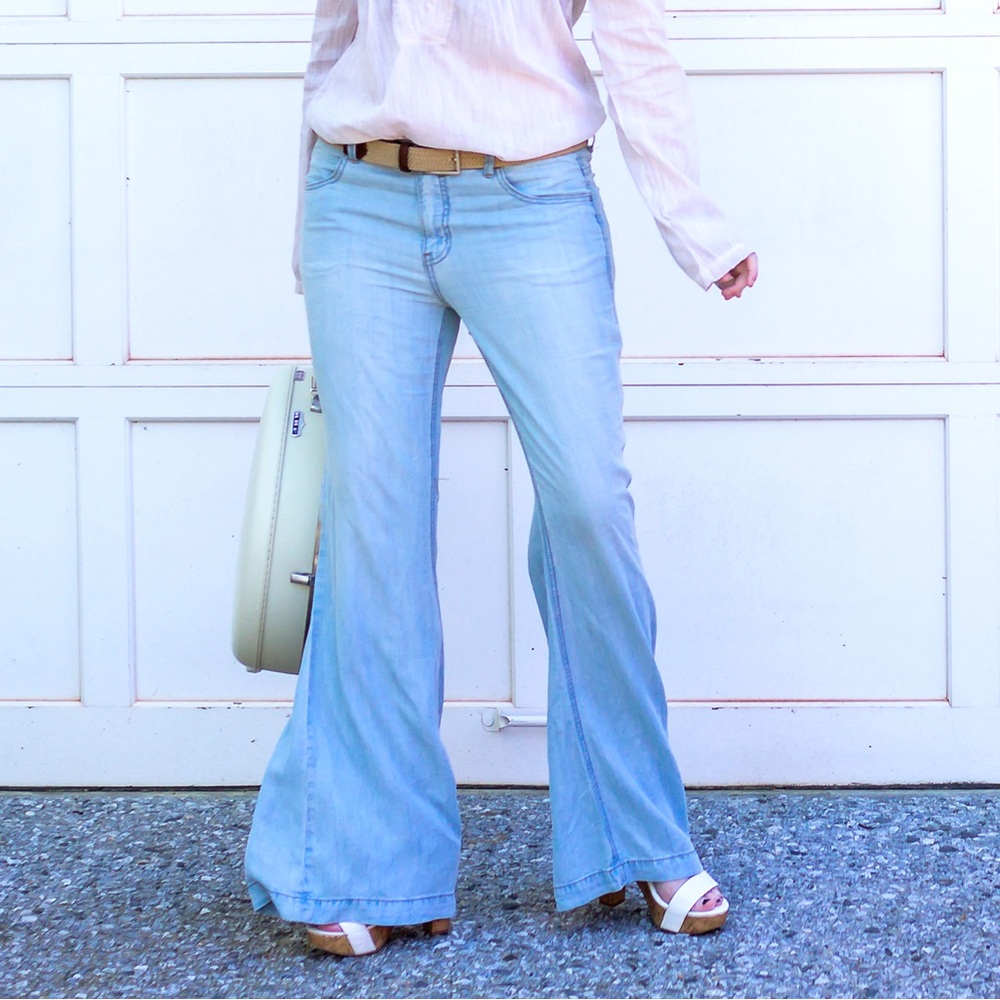 Free People Janis Drapey Flare Jeans 100% Tencel Light Wash "Denim"